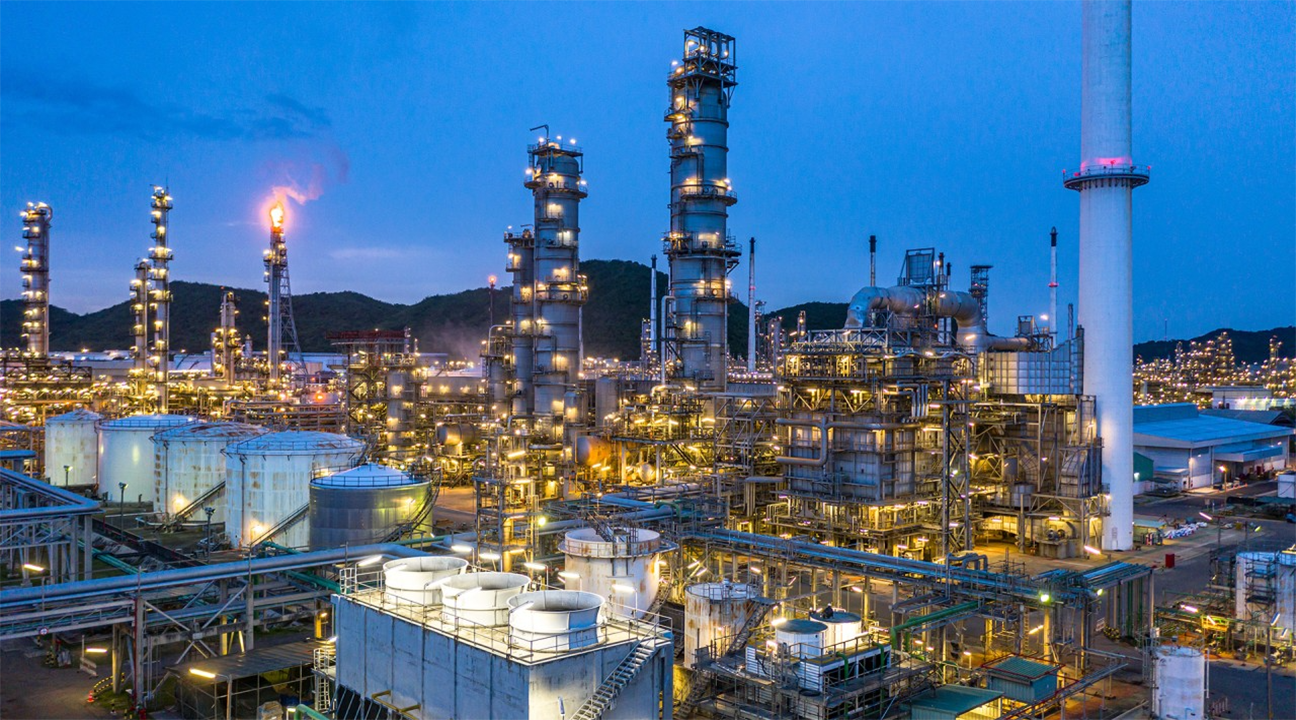 OIL & GAS and PETROCHEMICAL INDUSTRIES📍 UAE